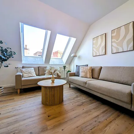 Bohnapartments Schiller 7- Penthouse- Wlan- Parking- Citynah 公寓 埃尔福特