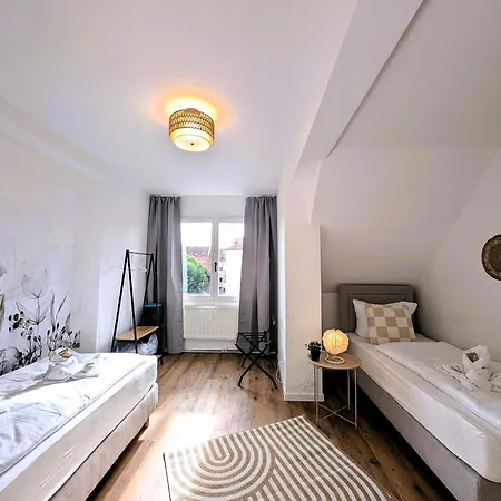 Bohnapartments Schiller 7- Penthouse- Wlan- Parking- Citynah *