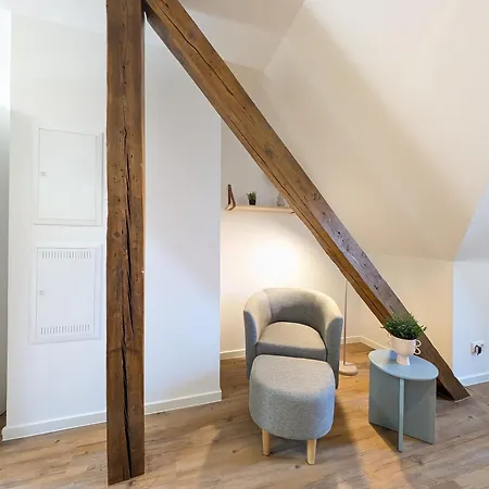 Bohnapartments Schiller 7- Penthouse- Wlan- Parking- Citynah * ארפורט