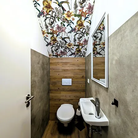 Bohnapartments Schiller 7- Penthouse- Wlan- Parking- Citynah ארפורט