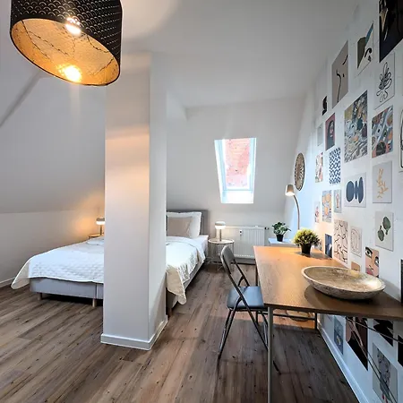 Bohnapartments Schiller 7- Penthouse- Wlan- Parking- Citynah