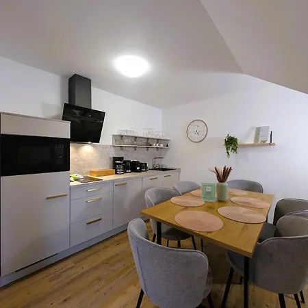 Bohnapartments Schiller 7- Penthouse- Wlan- Parking- Citynah 埃尔福特