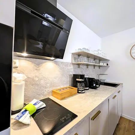 Bohnapartments Schiller 7- Penthouse- Wlan- Parking- Citynah 公寓 埃尔福特