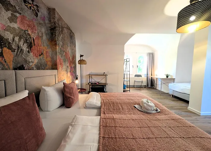 Bohnapartments Schiller 7- Penthouse- Wlan- Parking- Citynah Lägenhet Erfurt