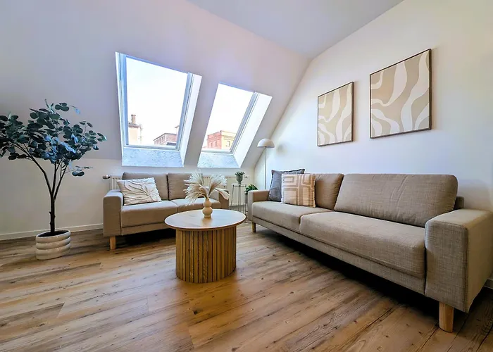 Bohnapartments Schiller 7- Penthouse- Wlan- Parking- Citynah 아파트 에르푸르트