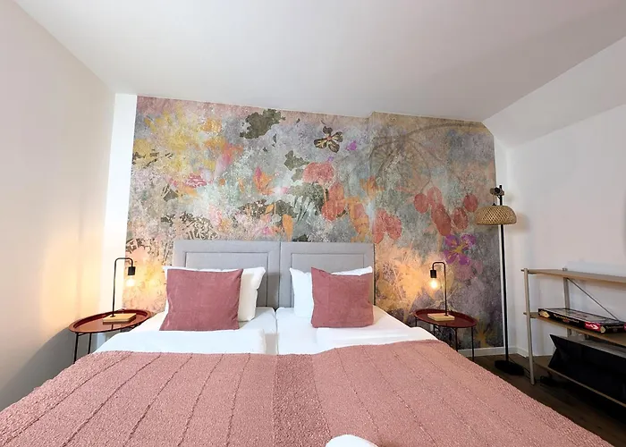 Bohnapartments Schiller 7- Penthouse- Wlan- Parking- Citynah 아파트 에르푸르트