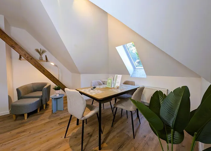 Bohnapartments Schiller 7- Penthouse- Wlan- Parking- Citynah Lägenhet