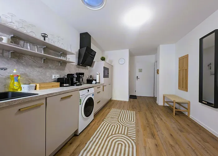 Bohnapartments Schiller 7- Penthouse- Wlan- Parking- Citynah Lägenhet Erfurt