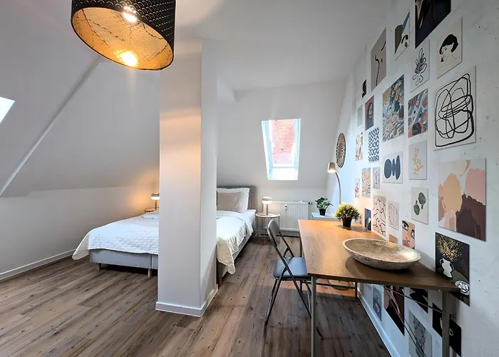 Bohnapartments Schiller 7- Penthouse- Wlan- Parking- Citynah