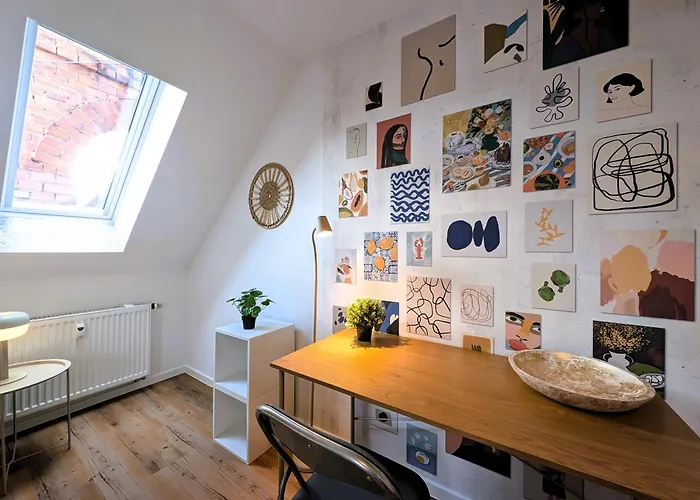 Bohnapartments Schiller 7- Penthouse- Wlan- Parking- Citynah Lägenhet Erfurt